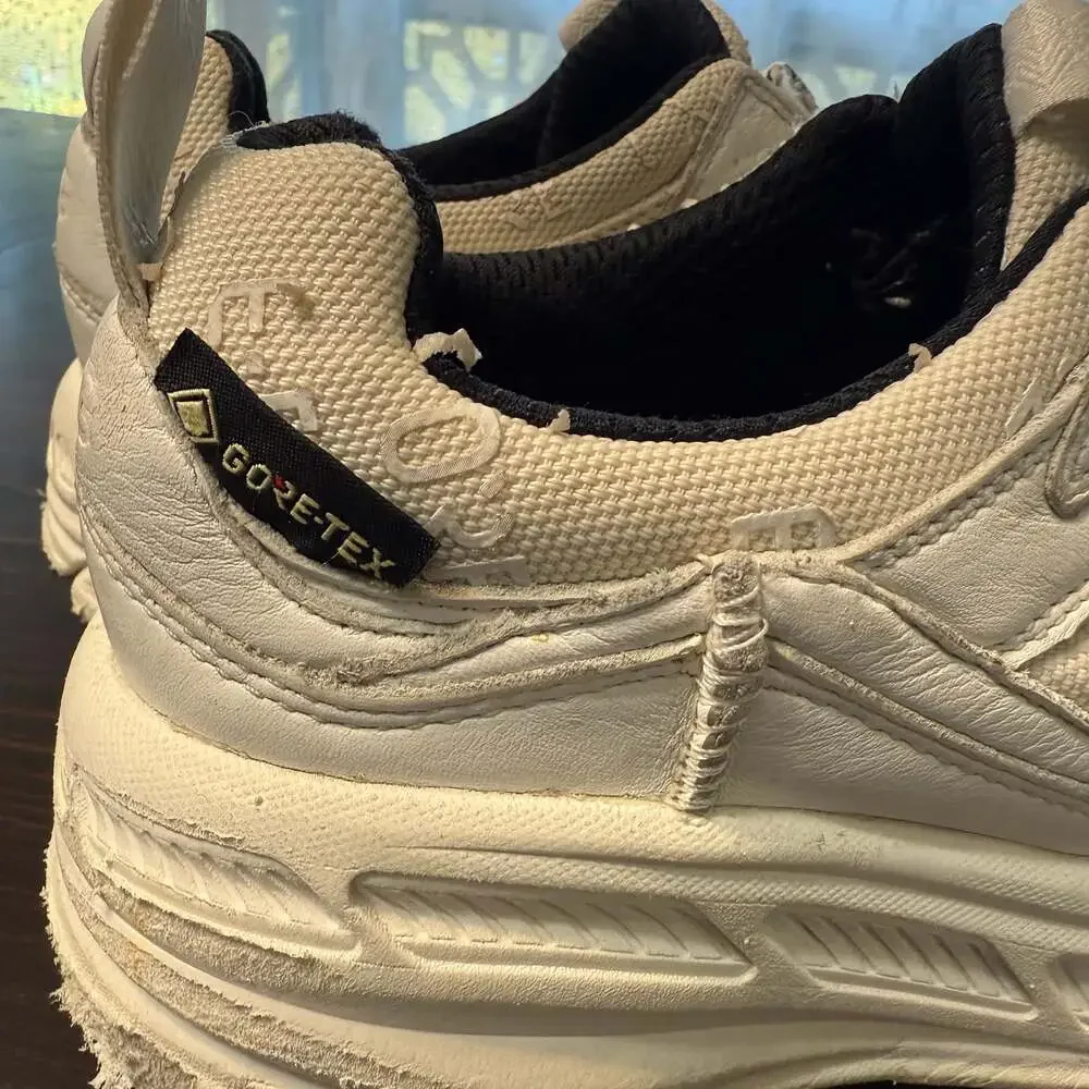UGG Gore-Tex Zip Leather‎ Sneakers White